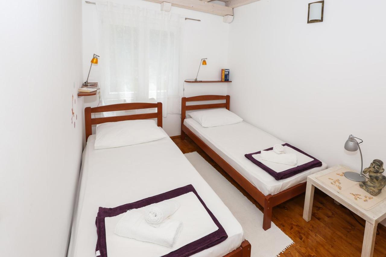 Spacious Apartment Lucia Prožura المظهر الخارجي الصورة