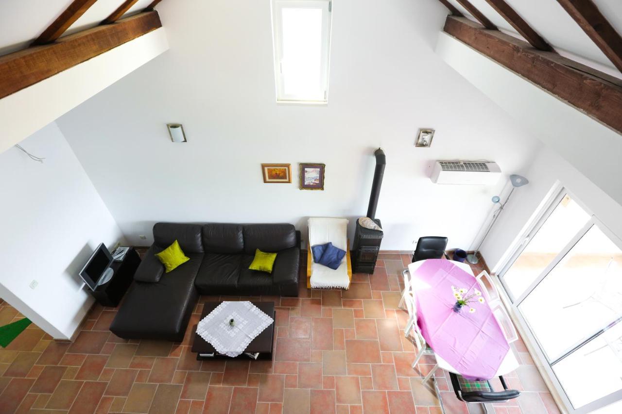 Spacious Apartment Lucia Prožura المظهر الخارجي الصورة